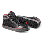 Outback II // Black + Burgundy (US: 7.5)