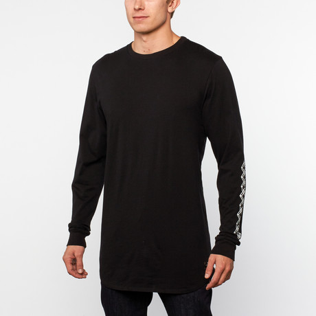 Thread Workshop // Long-Sleeve Tail Tee // Bird Black (S)