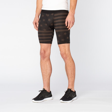 Cobra Short // Black Flag (S)