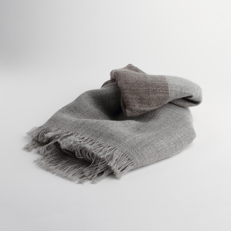 Amathilde Shawl