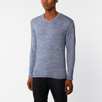 Random Access // Raino Long Sleeve V-Neck // Blue (L)