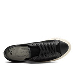 Rambler Lo // Suede Black (US: 7)