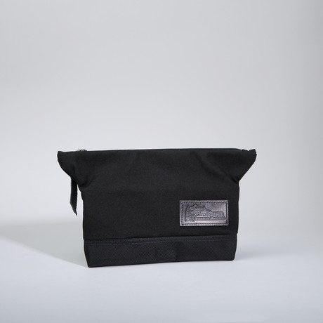 Lewis Handpack (Black)