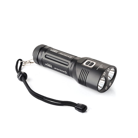 LED Flashlight // D80A // 2000 Lumens