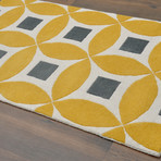 Henley Modern // Gold (3' L x 5' H)