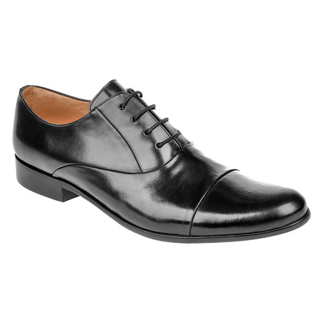 Cap-Toe Oxford // Black (Euro: 40)