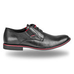 Contrast Derby // Black (Euro: 40)