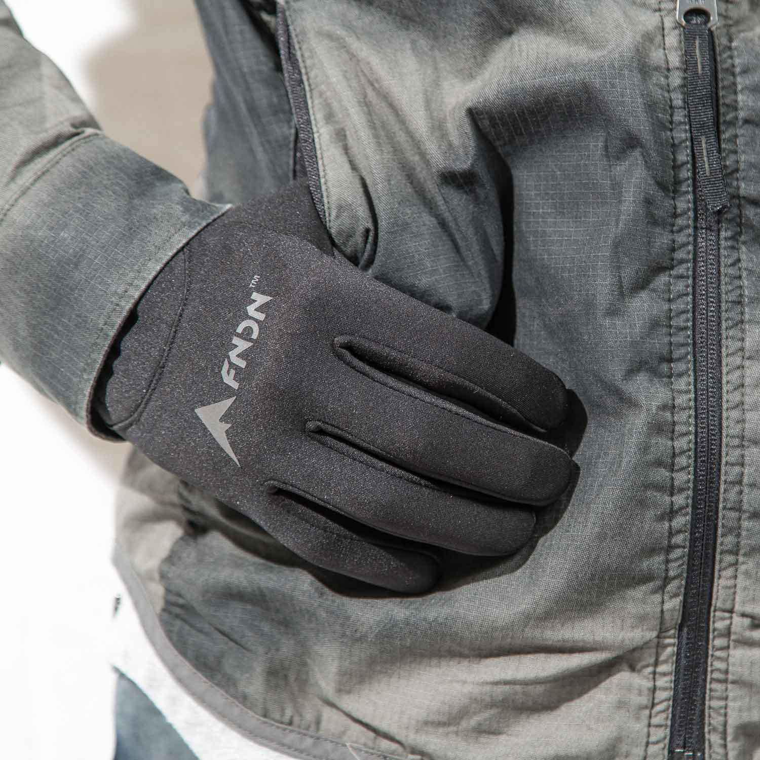 Unisex Heated Gloves (Small) - FNDN Detroit - Touch of Modern