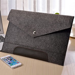 MacBook Sleeve // Felt (11" MacBook Air)