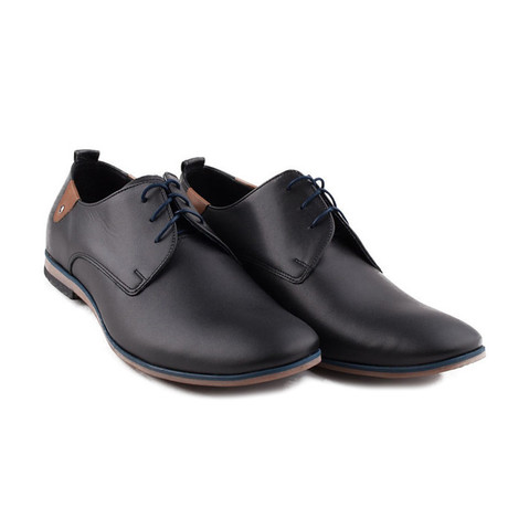 Contrast Derby // Black (Euro: 40)