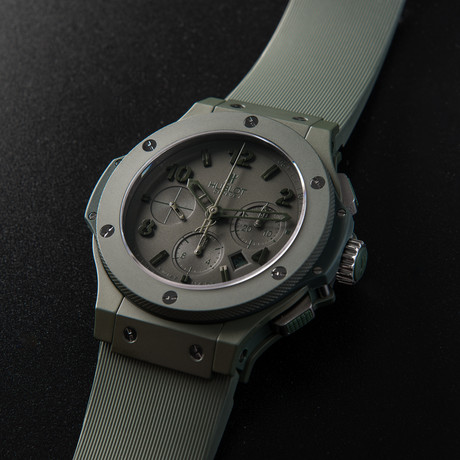 Hublot Big Bang "All Green" Automatic // Limited Edition // 301.GI.5290.RG