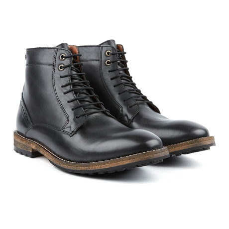 Leather Acton // Black Leather (US: 7)