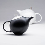 EVA Teapot (White Porcelain)