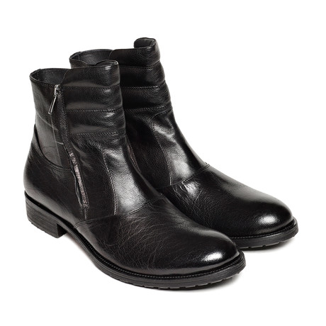 Plain Boot // Black (Euro: 40)