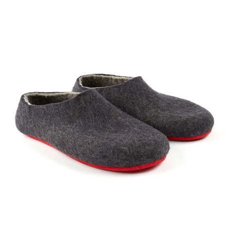 Passion Felt House Shoe // Charcoal + Red (US: 7)