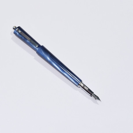 Moka Chiaroscuro Fountain Pen // Blue