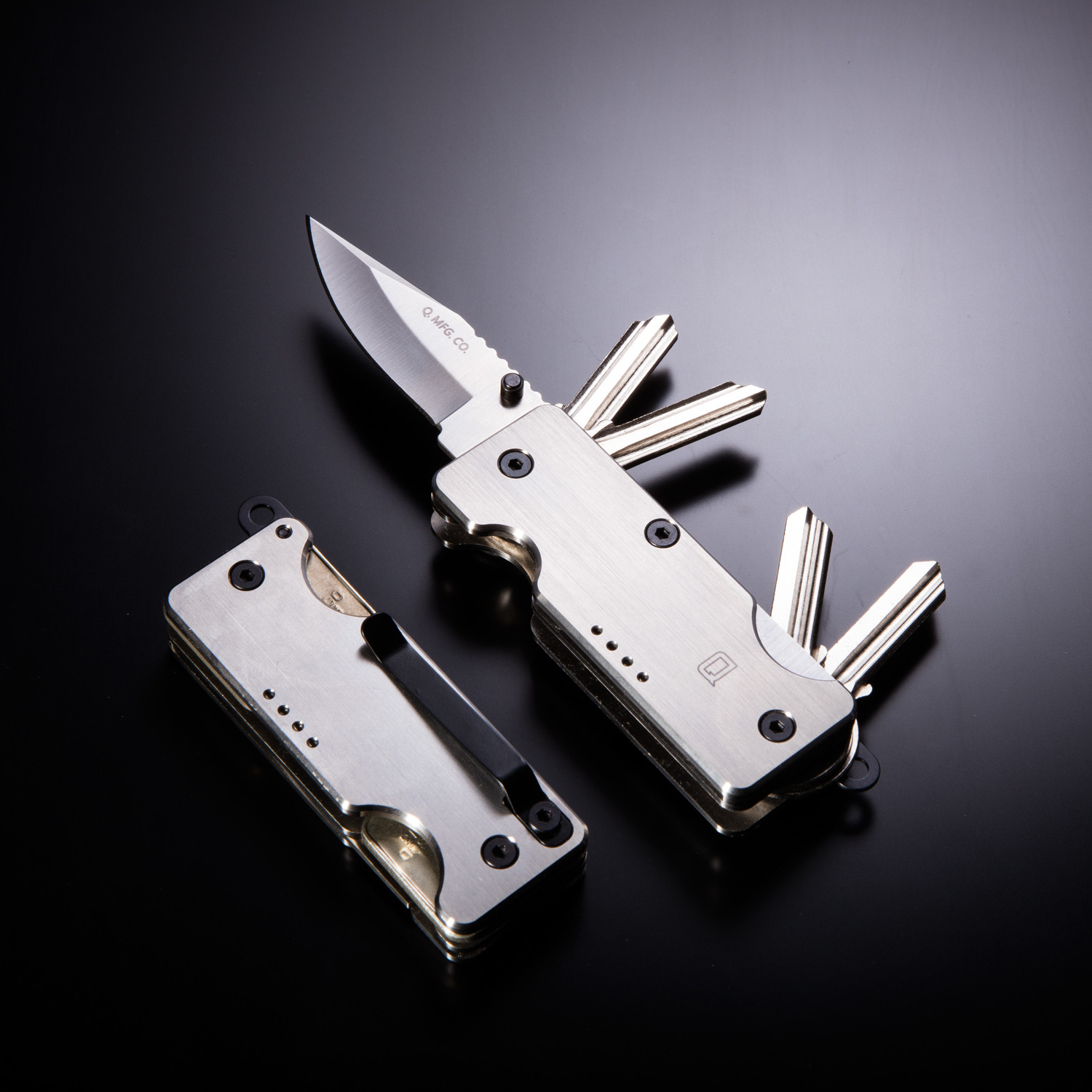 Mini Q // Titanium // Brushed + Black Grommets (Clip Point Blade