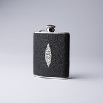 Flask // Black Stingray (6 oz)