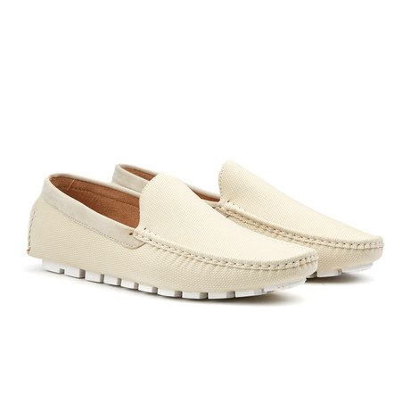 Pebbled Loafer // Off White (US: 7)