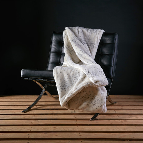 Lux Throw // Russian Puma