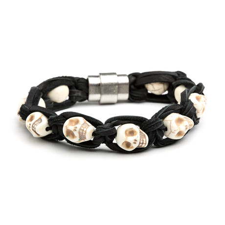 Creamy Skull Paracord Bracelet (6")