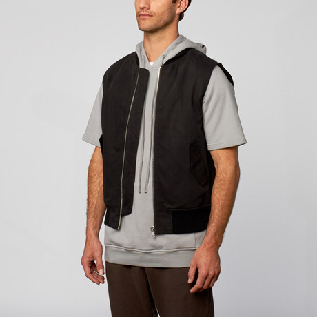 Sleeveless Bomber // Black (XL)