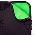 Hirola (MacBook Air 11 // Black)