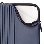 Gharial (10" iPad // Black)