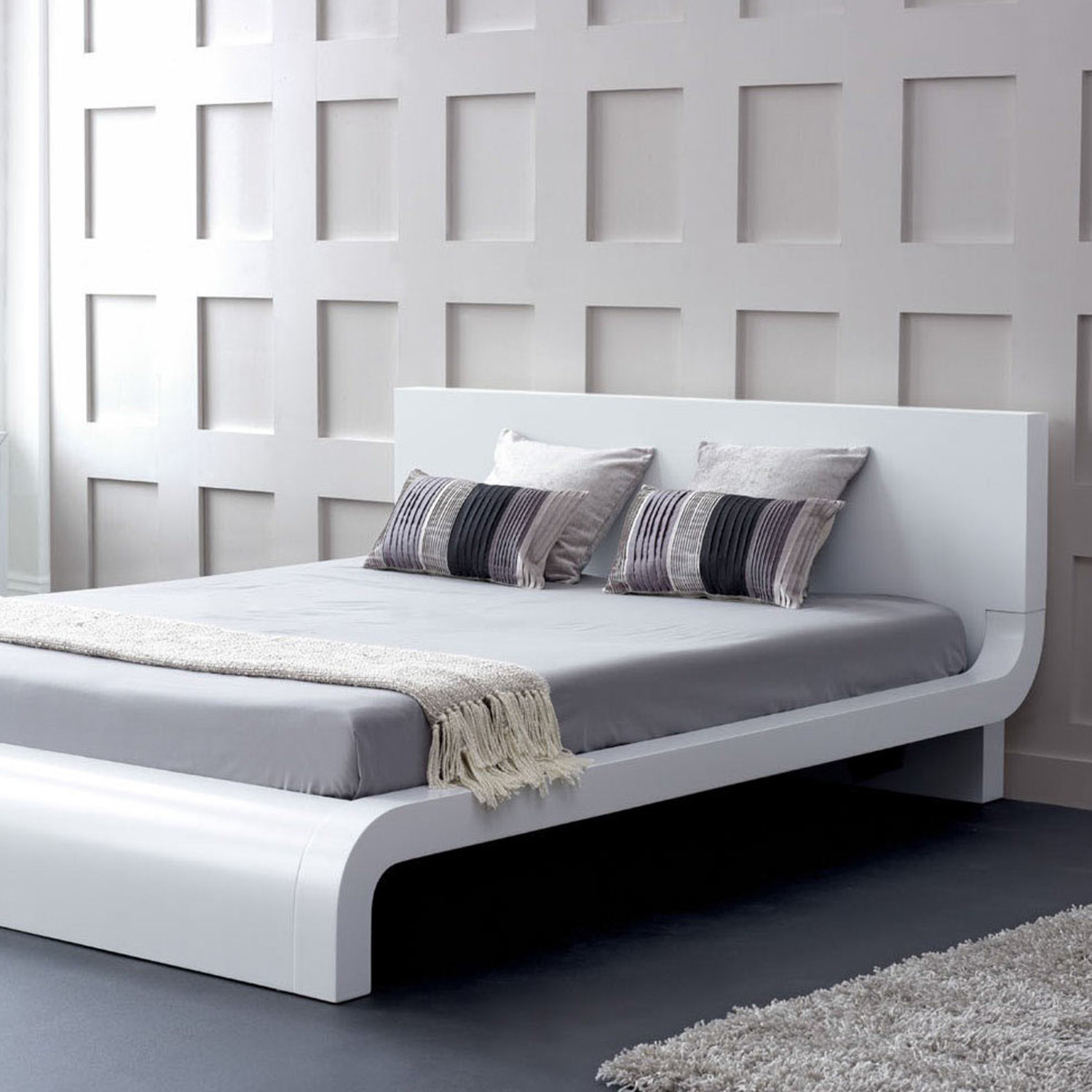 Modrest Roma Modern Platform Bed (Queen) - VIG Furniture - Touch of Modern