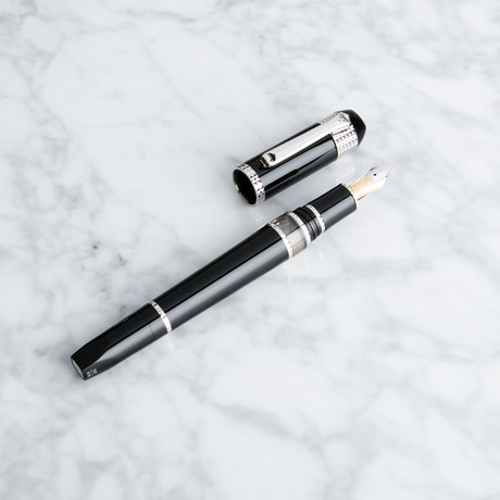 Tibaldi Divina Fountain Pen // Medium Nib // Black