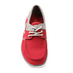 East // Red (US: 10.5)