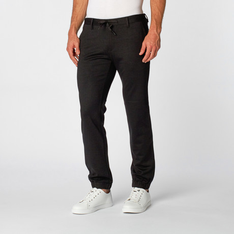 Dario Jogger // Black (40WX34L)