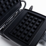 Waffle Maker With 3 Plates + Waffle Fork