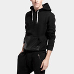 Basique // Hoodie // Black (L)