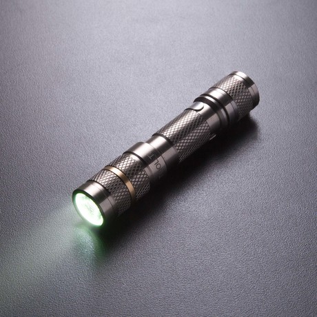 Tool // Flashlight // Titanium (Nichia 219 LED)