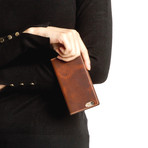 D7 IWL Flip Cover Case // Brown (iPhone 6/6s)