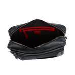 Aliosha Messenger // Black