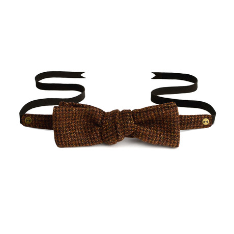 Skog Batwing Bow Tie // Brown