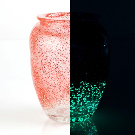 Glow In The Dark Glass Vase Sculpture // 215872