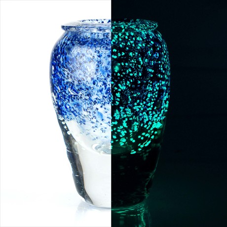 Glow In The Dark Glass Vase Sculpture // 215864