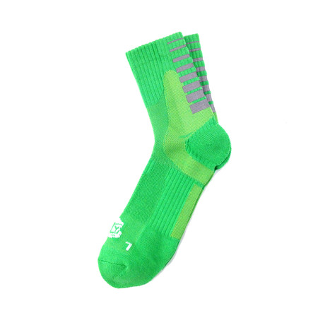 Reflective Gradient Quarter Ankle Sock // Green