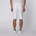 Short // White (33)