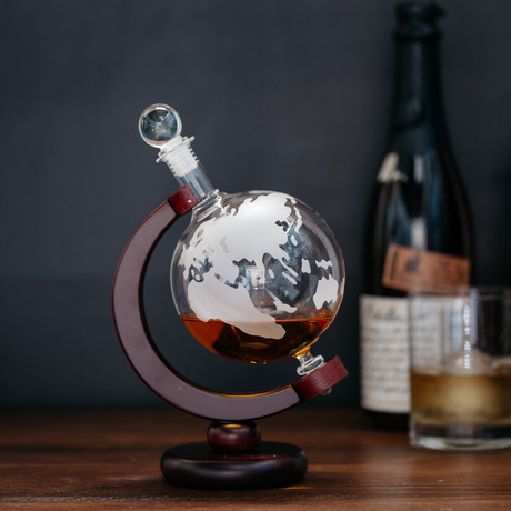 Etched Globe Decanter