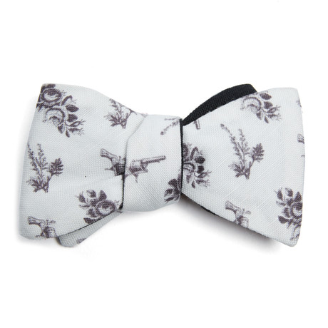 Tasty Ties // Bank Robber Bow Tie // White + Navy