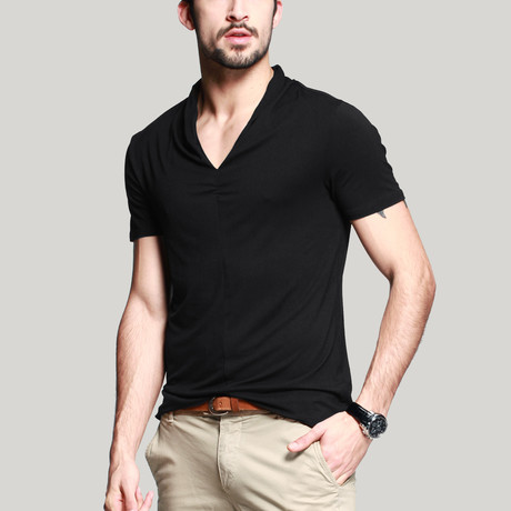 Deep V-Neck Tee // Black (L)