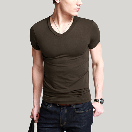 Solid V-Neck Tee // Coffee (L)