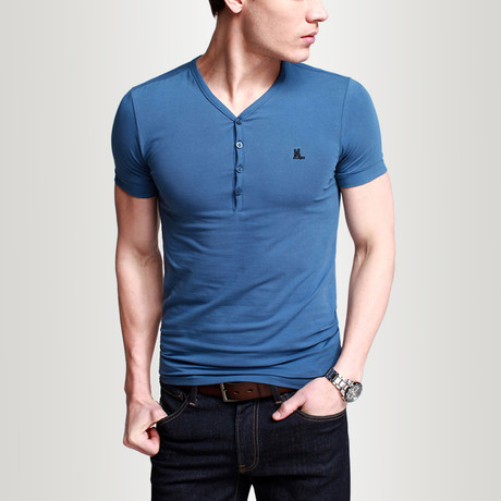 V-Neck Henley // Dark Blue (M)