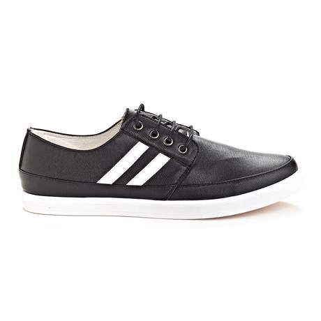 High Step Lace-Up // Black + White (US: 7.5)