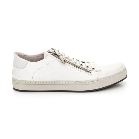 Low-Top Sneaker // White (Euro: 40)