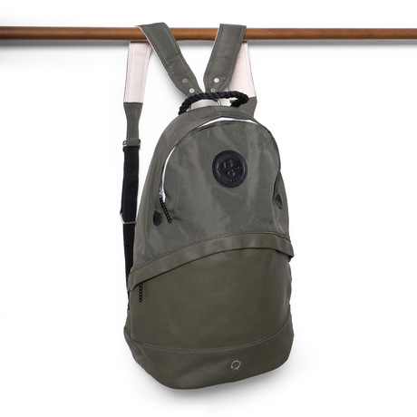 Oisín Backpack // Olive Green